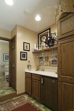 Wet Bar