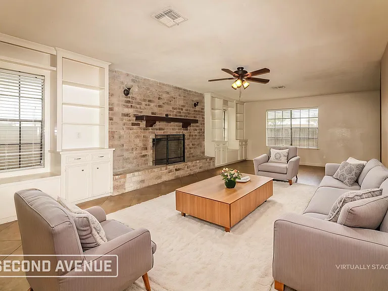 4301 Catfish Dr — Photo 2