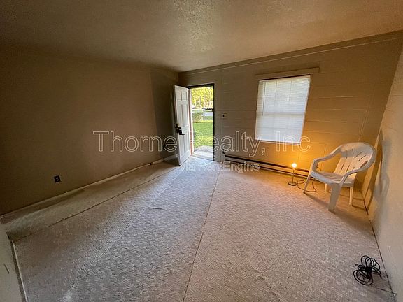 3rd image of 4304 Jacobs Ave