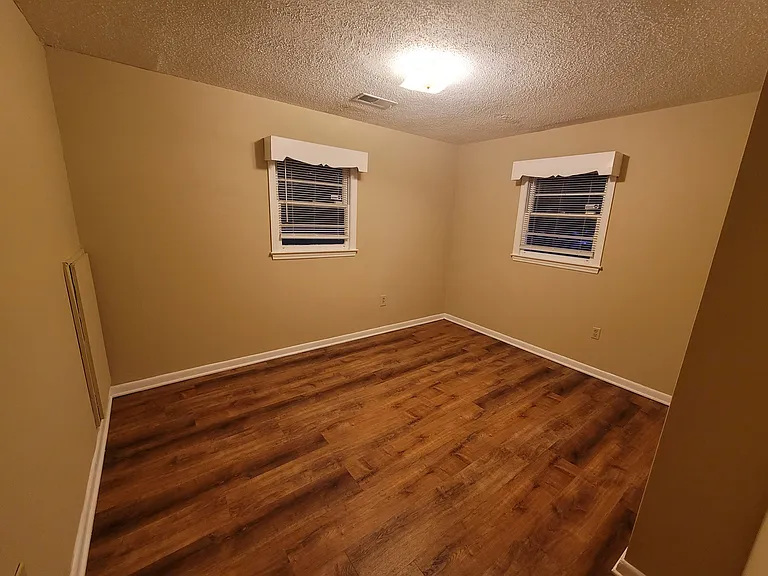 157 Pringle Dr — Photo 9