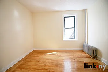 Rented by Link NY Realty