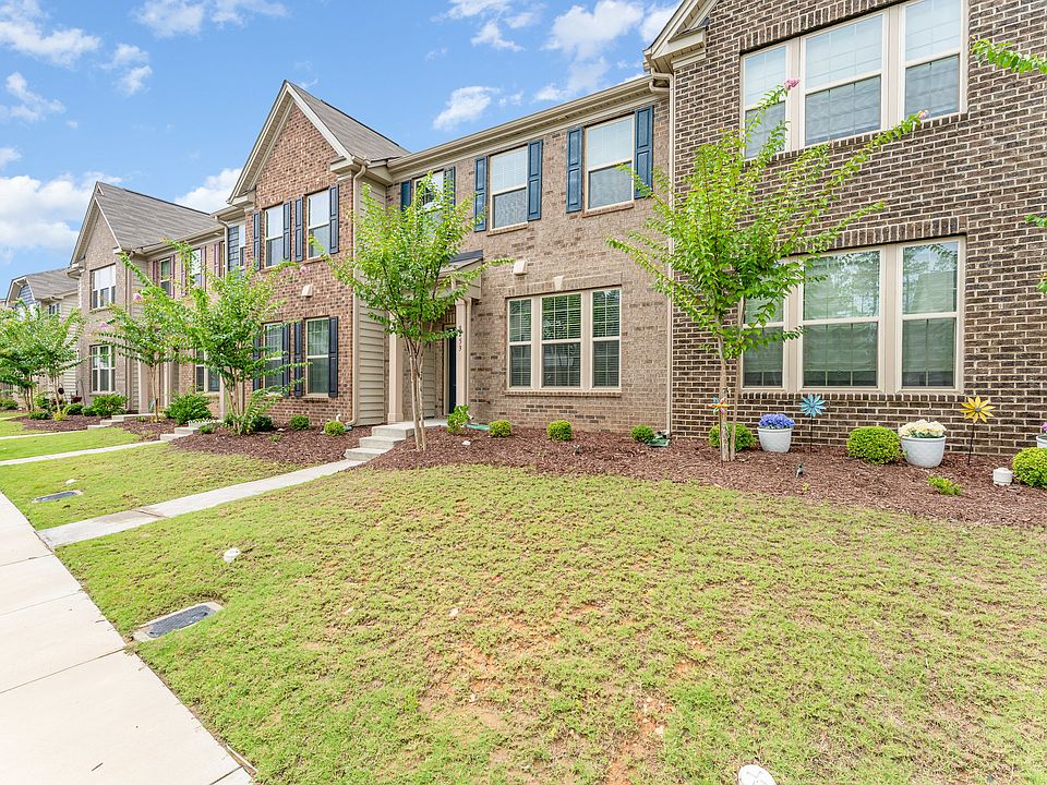 1st image of 9453 Avery Lilac Ln