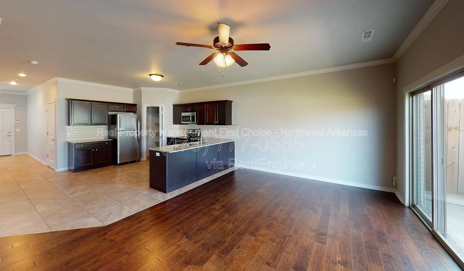 3 bed, 2.5 bath, 1550 sqft, $1,650 — Photo 4
