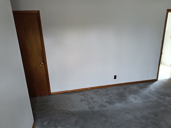 4th image of 4702 Delia Dr