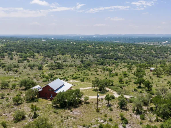 611 Weddle Rd, Johnson City, TX 78636