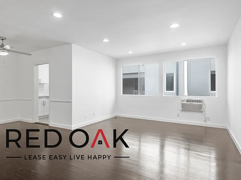 1437 S Sherbourne Dr #5 — Photo 1
