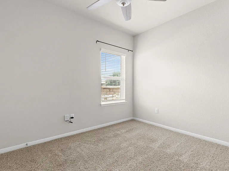 2205 Singletree Bnd — Photo 10