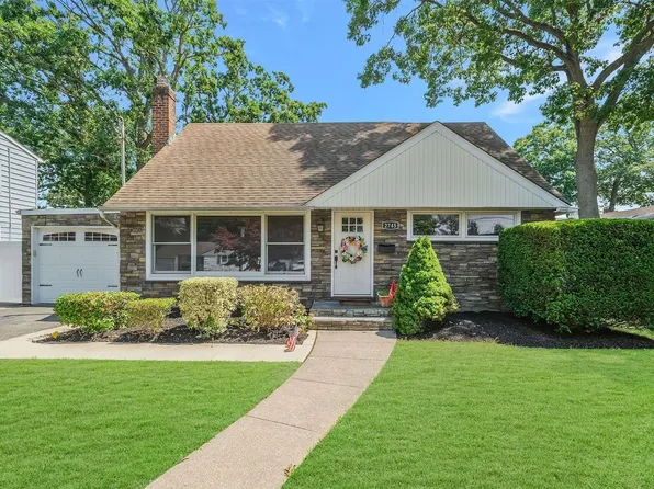 2745 Harvey Avenue, Oceanside, NY 11572