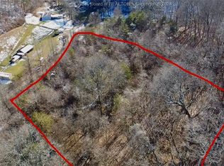 364 Teays Hollow Rd, Hurricane, WV 25526