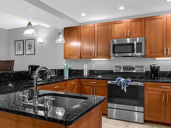 5th image of 14590 Damai Ln #Id1232058p