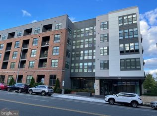 1761 Old Meadow Rd #212, McLean, VA 22101