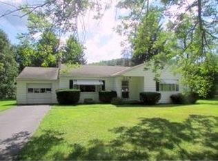 1633 Pennsylvania Ave, Apalachin, NY 13732