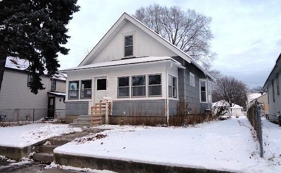2nd image of 329 9th Ave S