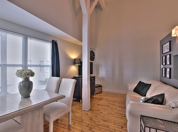 4th image of 1111 S Peters St APT 414