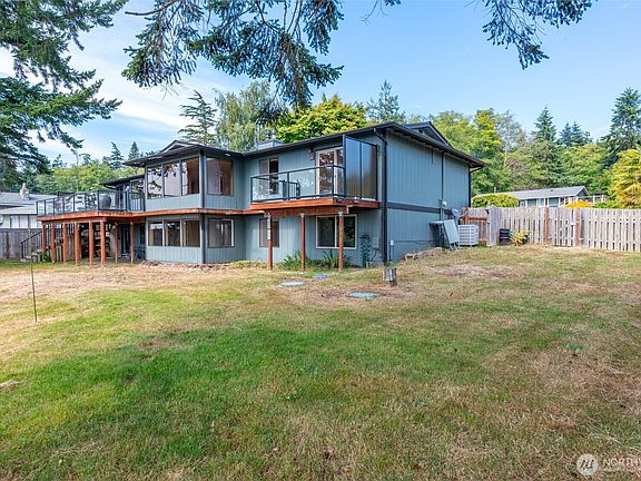 3rd image of 2186 Inverness Way