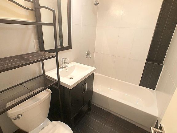 5th image of 950 Nostrand Ave #2F