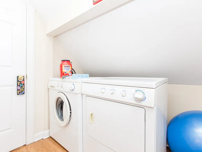 1621 N Honore St #3R — Photo 16