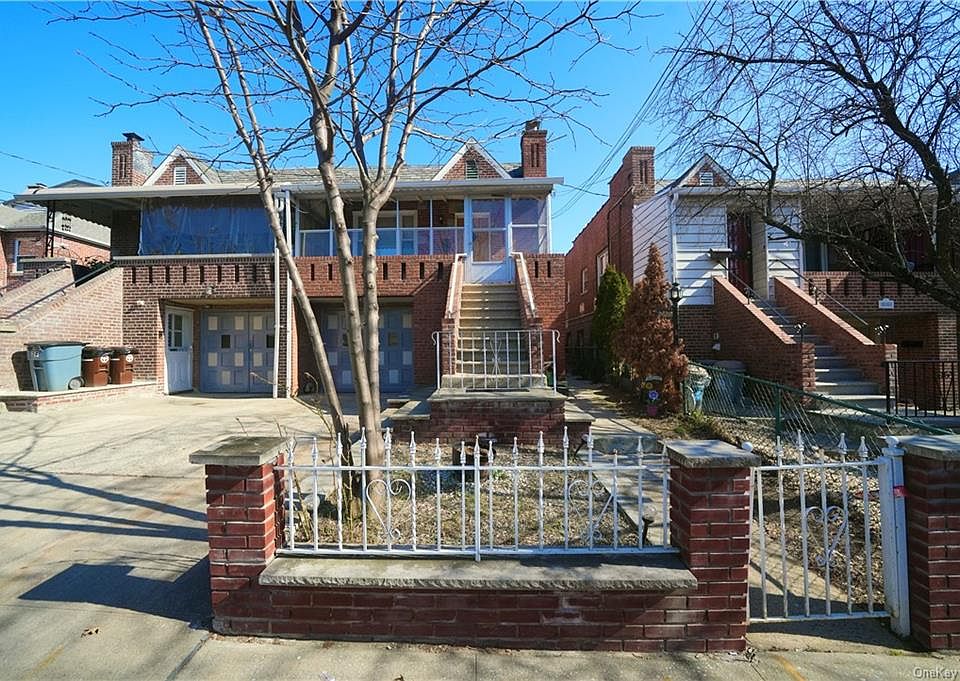 2nd image of 2426 Woodhull Ave