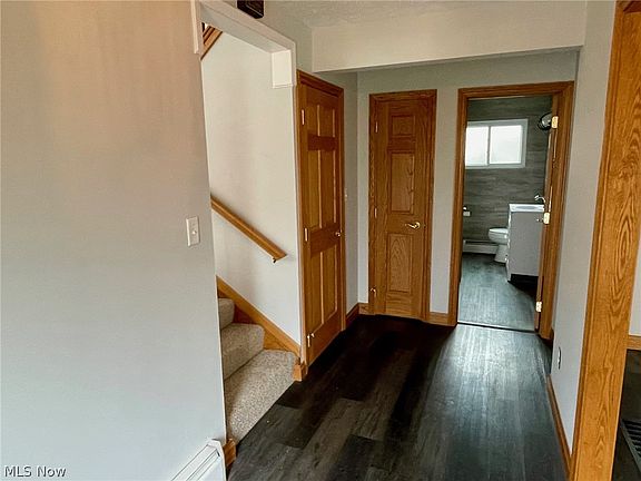 4th image of 37518 Arlington Dr