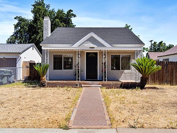 2nd image of 4693 E Illinois Ave