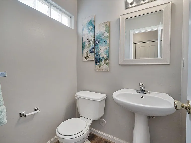 6226 Oakglen Dr — Photo 14