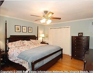 5th image of 2424 Laurel Cove Dr