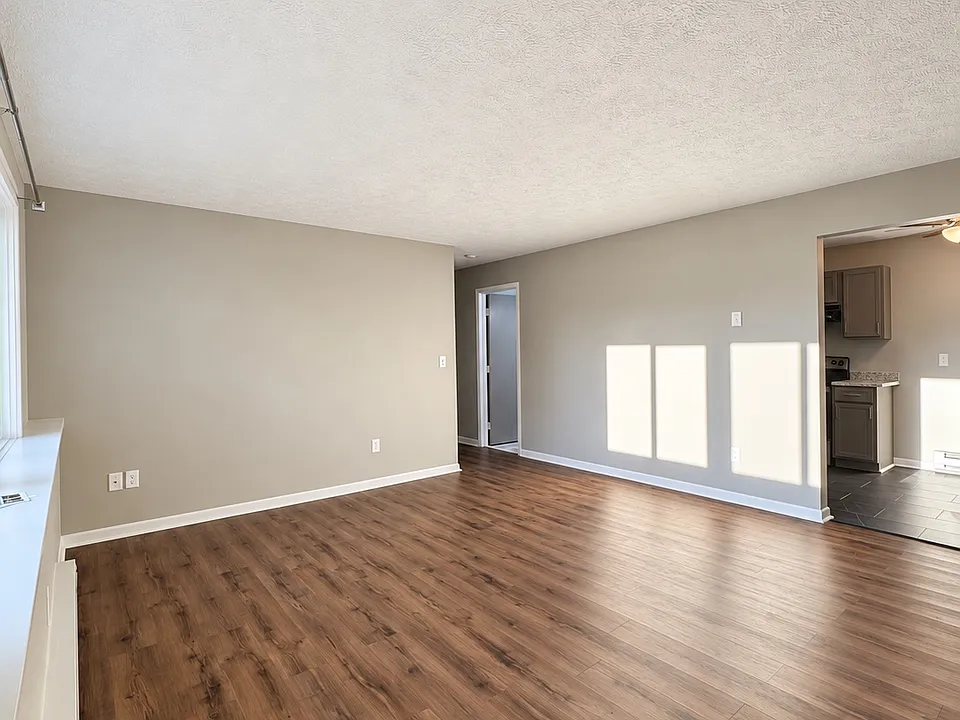 1900 Apartment Dr #3