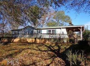 424 Riverbend Rd SE, Commerce, GA 30530