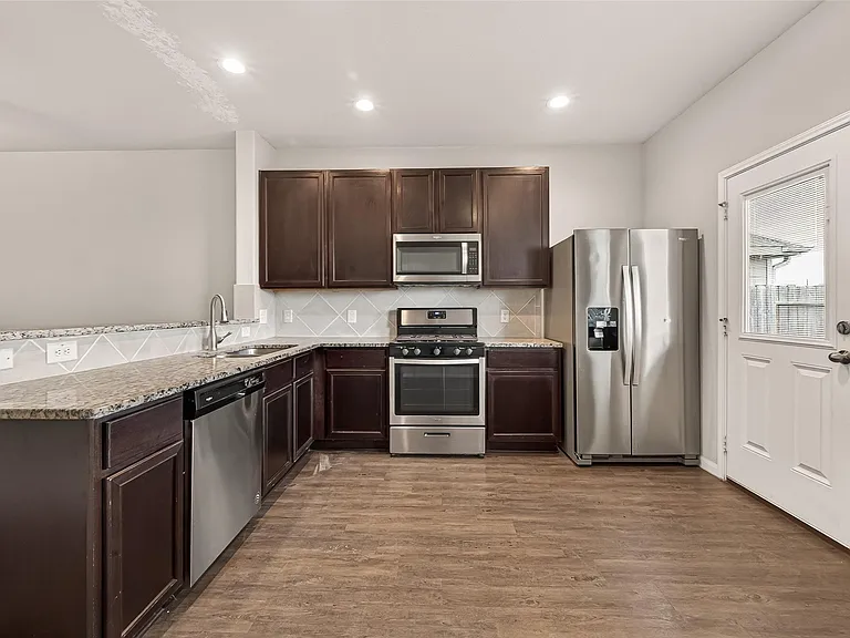 24902 Signorelli Way — Photo 10