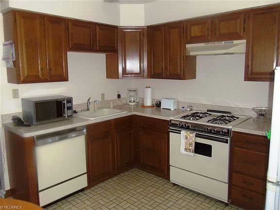 2nd image of 14608 Reddington Ave