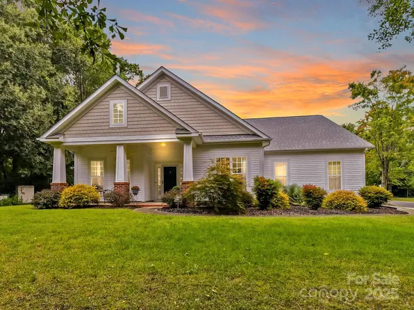 13035 Artisan Hill Dr, Huntersville, NC 28078