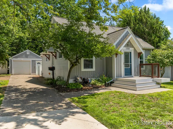 3308 Chestnut Ave SW, Grandville, MI 49418