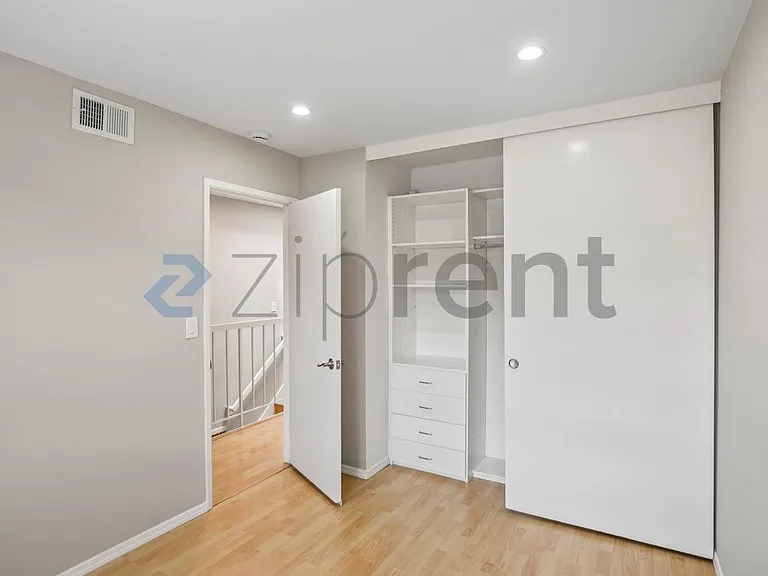 502 Pine Wood Ln — Photo 21