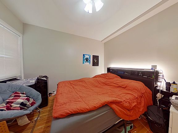 3rd image of 601 W Deming Pl APT 209