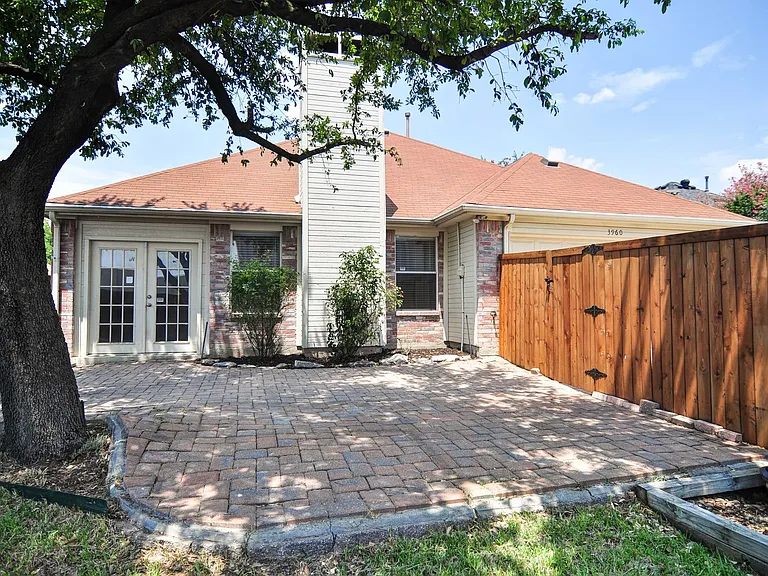 3960 Bexhill Dr — Photo 25