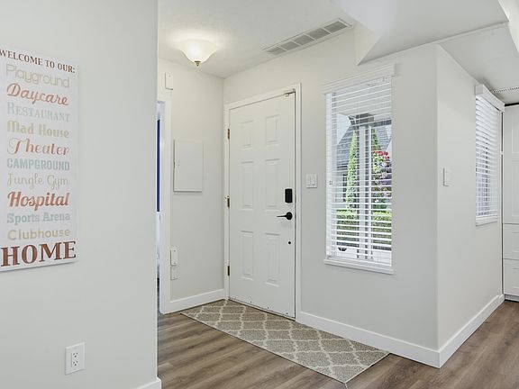 4th image of 4890 48th Ave #4