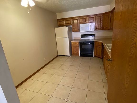 3rd image of 1618 S 14th St APT 1