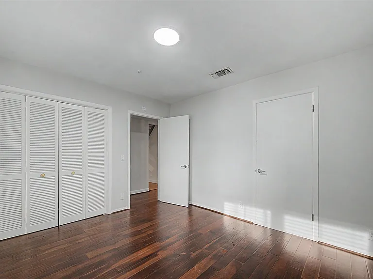 2723 Nottingham St — Photo 29