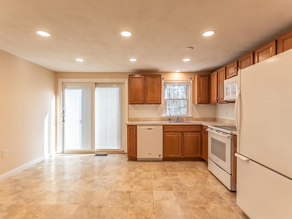 87 Scobie Pond Rd Derry NH Zillow