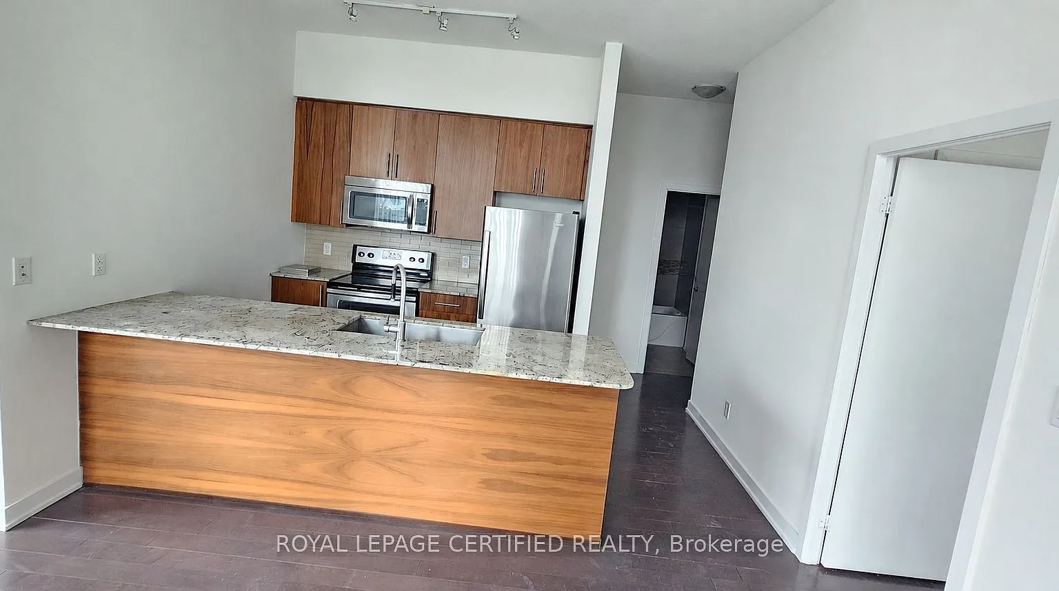 3 bed, $2,900 — Photo 3