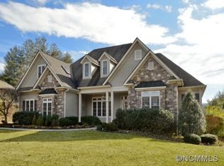 64 Procourt Dr, Hendersonville, NC 28739