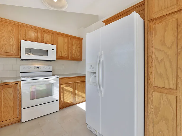 221 S Maize Rd #32 — Photo 14