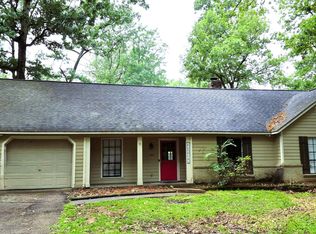 1102 Martin Dr, Brandon, MS 39047