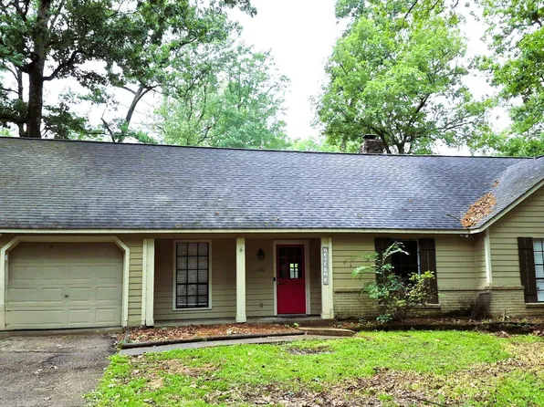 1102 Martin Dr, Brandon, MS 39047
