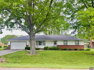 2820 SE Bennett Dr, Topeka, KS 66605