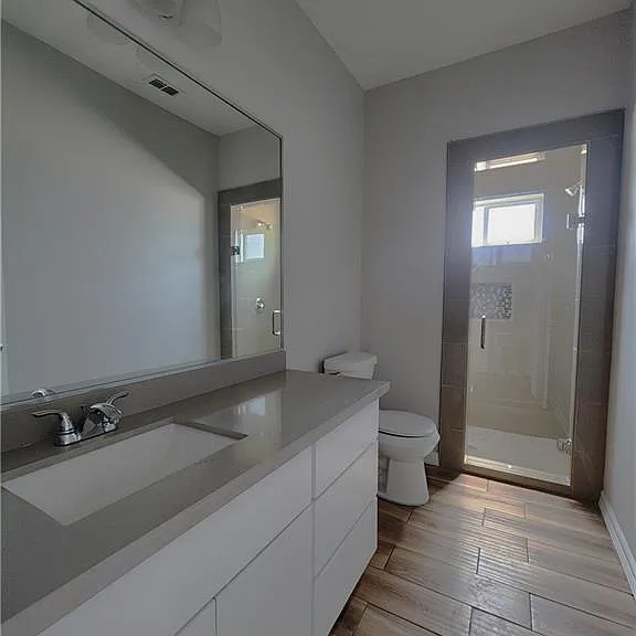 805 W Los Tesoros Dr #4 — Photo 12