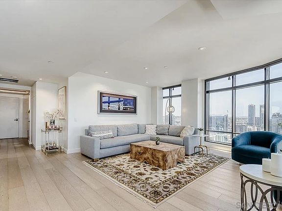 4th image of 200 Harbor Dr Unit 2602