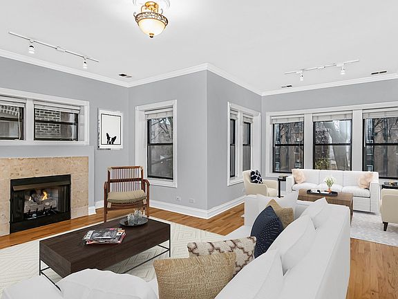 2nd image of 924 W Agatite Ave #2