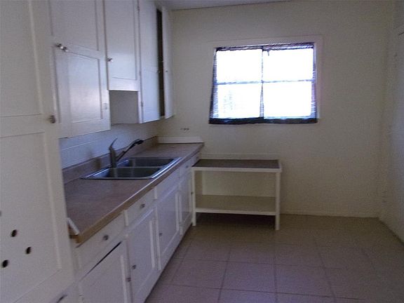 5th image of 2002 Belmont Blvd