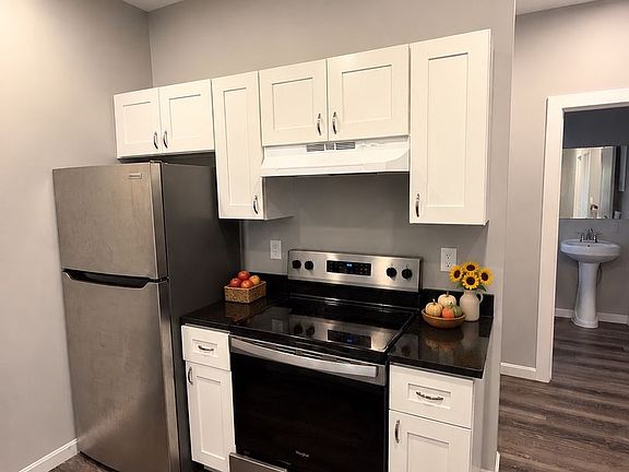 2nd image of 3548 Lafayette Rd #201